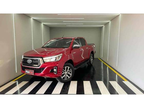 TOYOTA HILUX 2.8 SRV 4X4 CD 16V DIESEL 4P AUTOMÁTICO TOYOTA HILUX 2.8 SRV 4X4 CD 16V DIESEL 4P AUTOMÁTICO